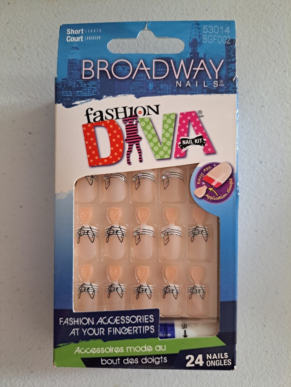 Broadway Nails Fashion Diva Nail Kit - Pink Accent